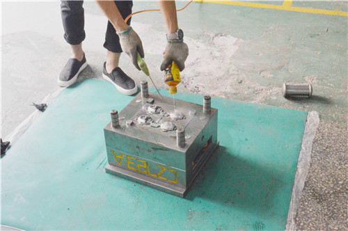 注塑模具 注塑模具